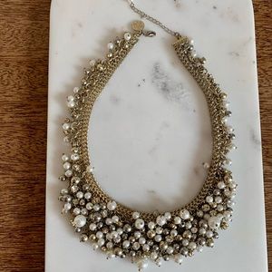 WHBM necklace dress up any outfit. Brass w “pearl”